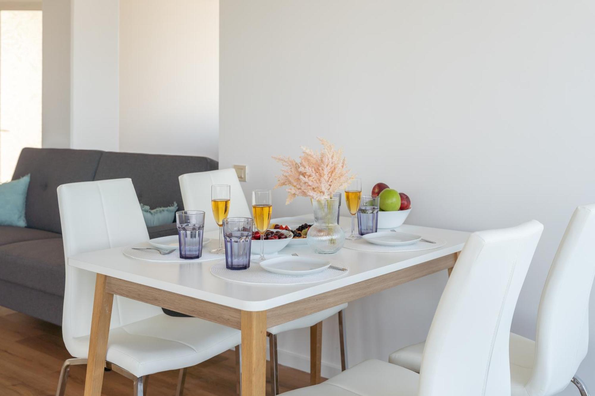 Skypenthouse & With Free Parking * Riga