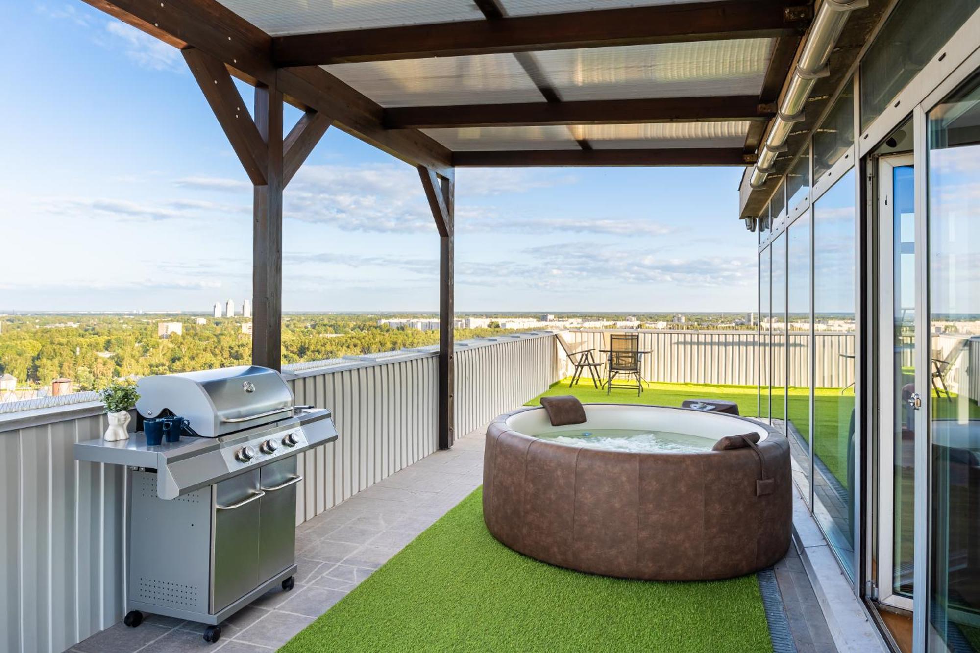 Căn hộ Skypenthouse & With Free Parking Riga