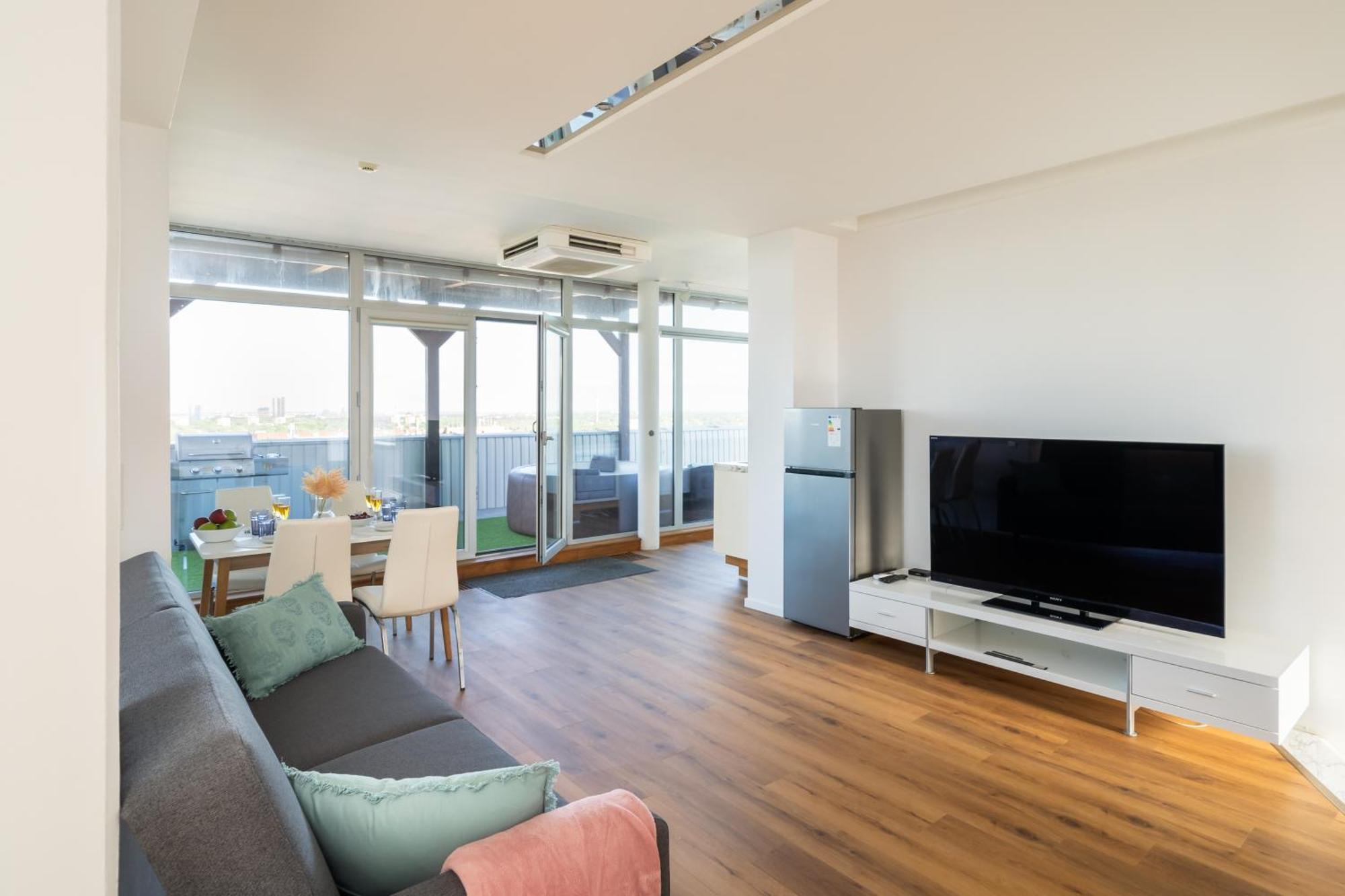 Skypenthouse & With Free Parking Căn hộ *